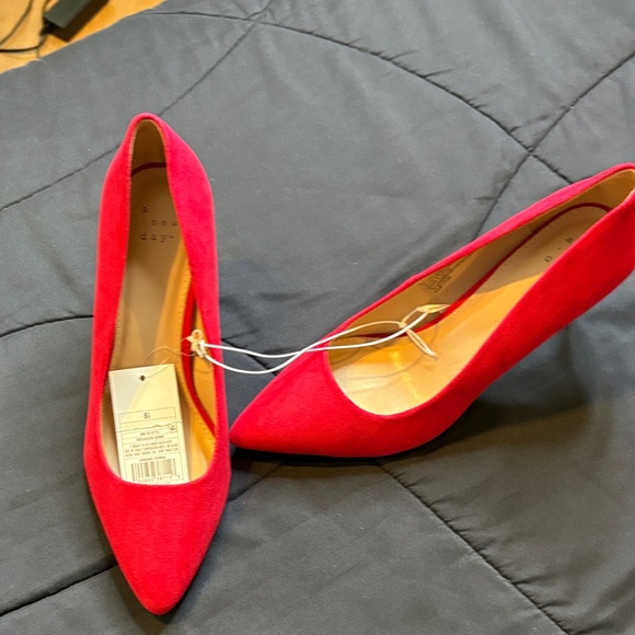 A New Day Women's Bold Red Heels size 8.5 - Picture 1 of 7